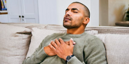 personne qui a mal au coeur