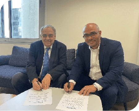 photo des signataires de la charte de la CAVEC