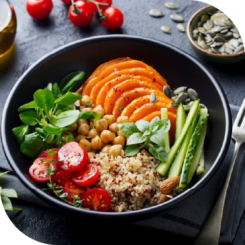Un plat mijoté avec des légumes